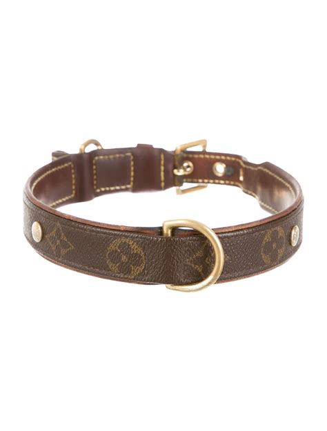 lv dog collar price